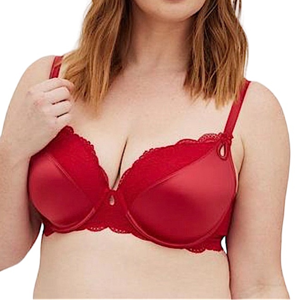 TORRID: NWT T-Shirt Lightly Lined Shine And Lace Ballet Back Bra - Size 46DD